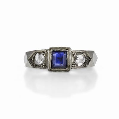 Anello da Uomo in Oro Bianco, Diamanti e Spinello Blu