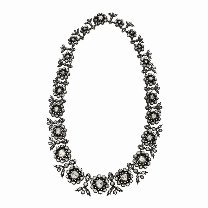 Importante Collier in Oro a Basso Titolo, Argento e Diamanti