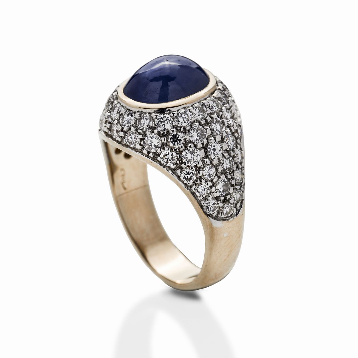 Anello in Oro Giallo, Oro Bianco, Diamanti e Zaffiro