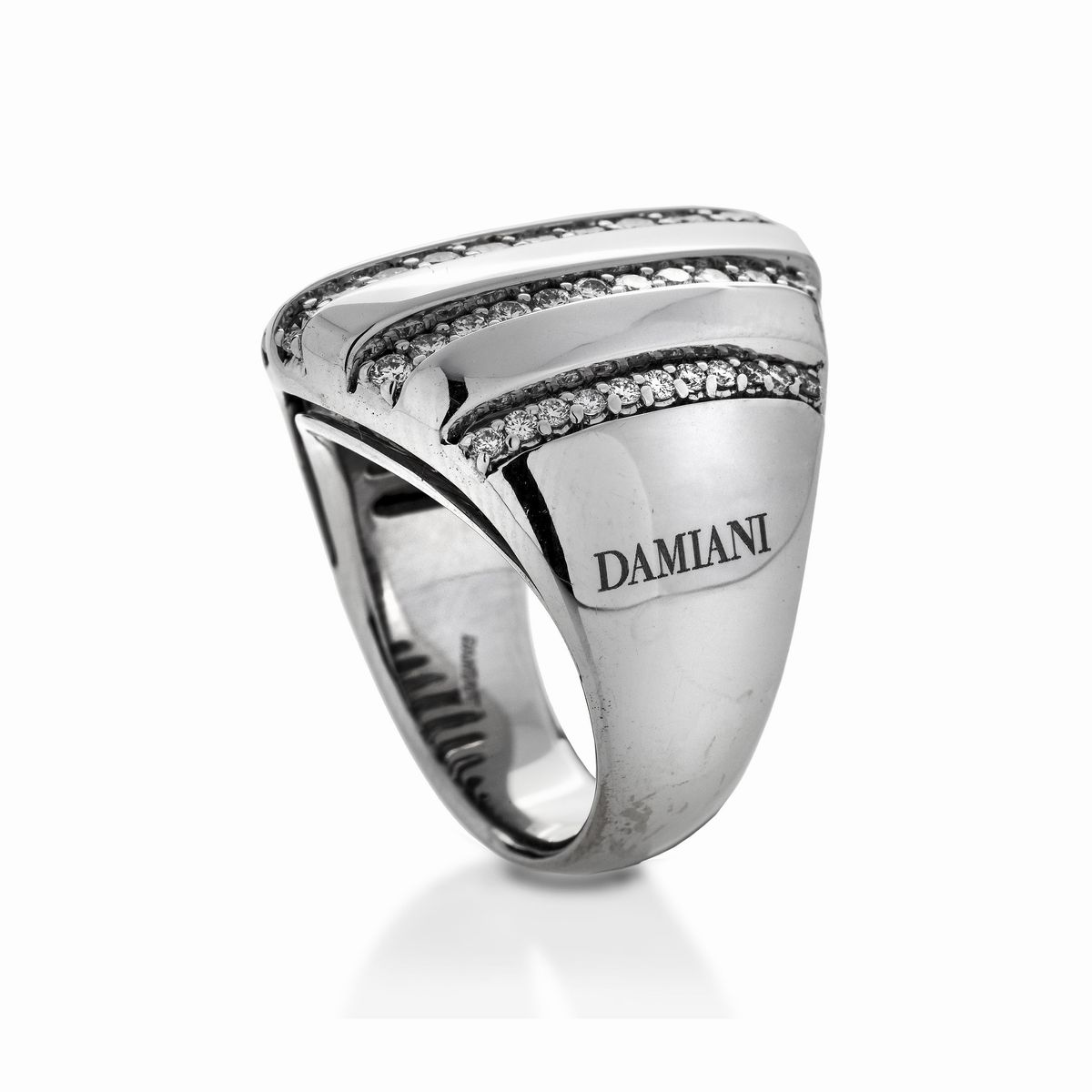 Grande Anello in Oro Bianco e Diamanti Damiani
