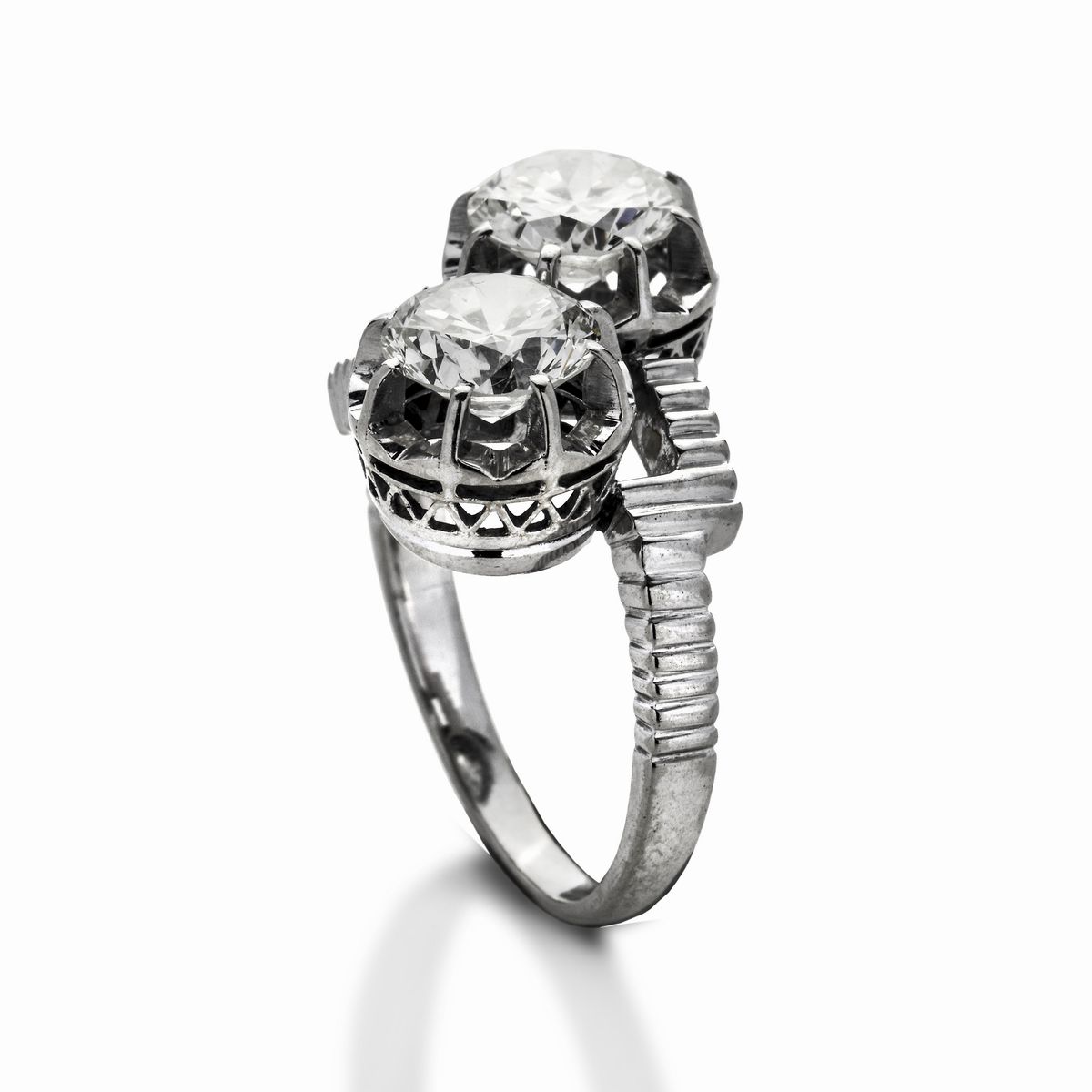 Anello Contrariè in Oro Bianco e Diamanti