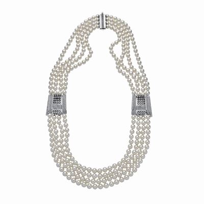 Importante Collana in Perle Giapponesi, Oro Bianco e Diamanti