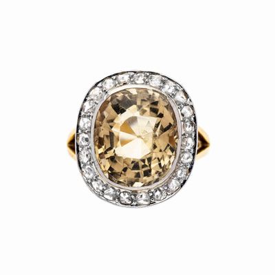Anello in Oro Giallo, Diamanti e Quarzo Citrino