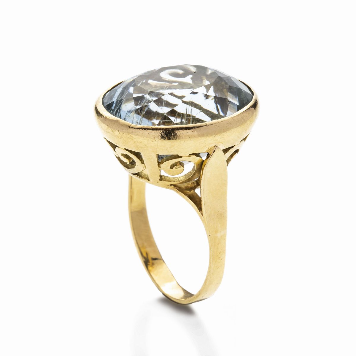 Anello in Oro Giallo e Acquamarina
