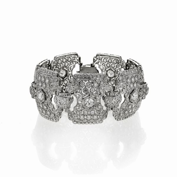 Importante bracciale in platino e diamanti
