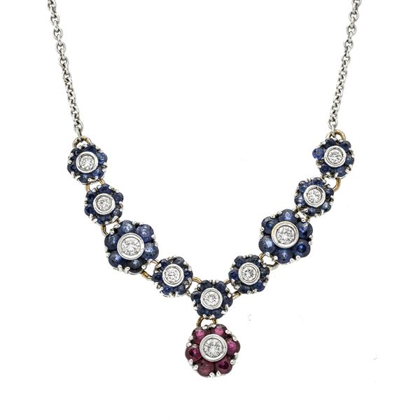 Necklace in white gold, diamonds, sapphires and rubies  - Auction Auction of Antique Jewelry, Modern and watches - Curio - Casa d'aste in Firenze