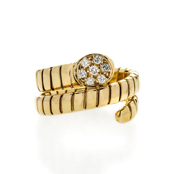 Serpent ring in yellow gold and diamonds
