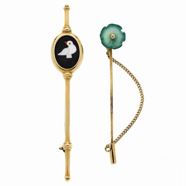 Two tie pin in yellow gold and micro mosaic  - Auction Auction of Antique Jewelry, Modern and watches - Curio - Casa d'aste in Firenze
