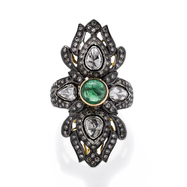 Ring in yellow gold, or white, diamonds and emerald