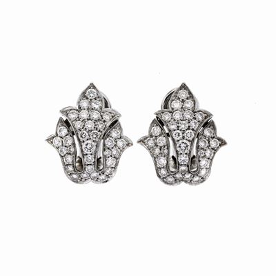 Paio di Orecchini a Clips in Oro Bianco e Diamanti