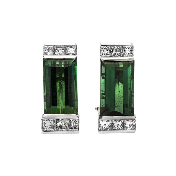 Pair of clip earrings in white gold, diamonds and green tourmaline