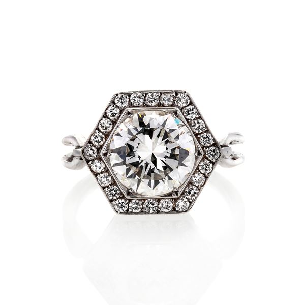 Ring in white gold and diamond