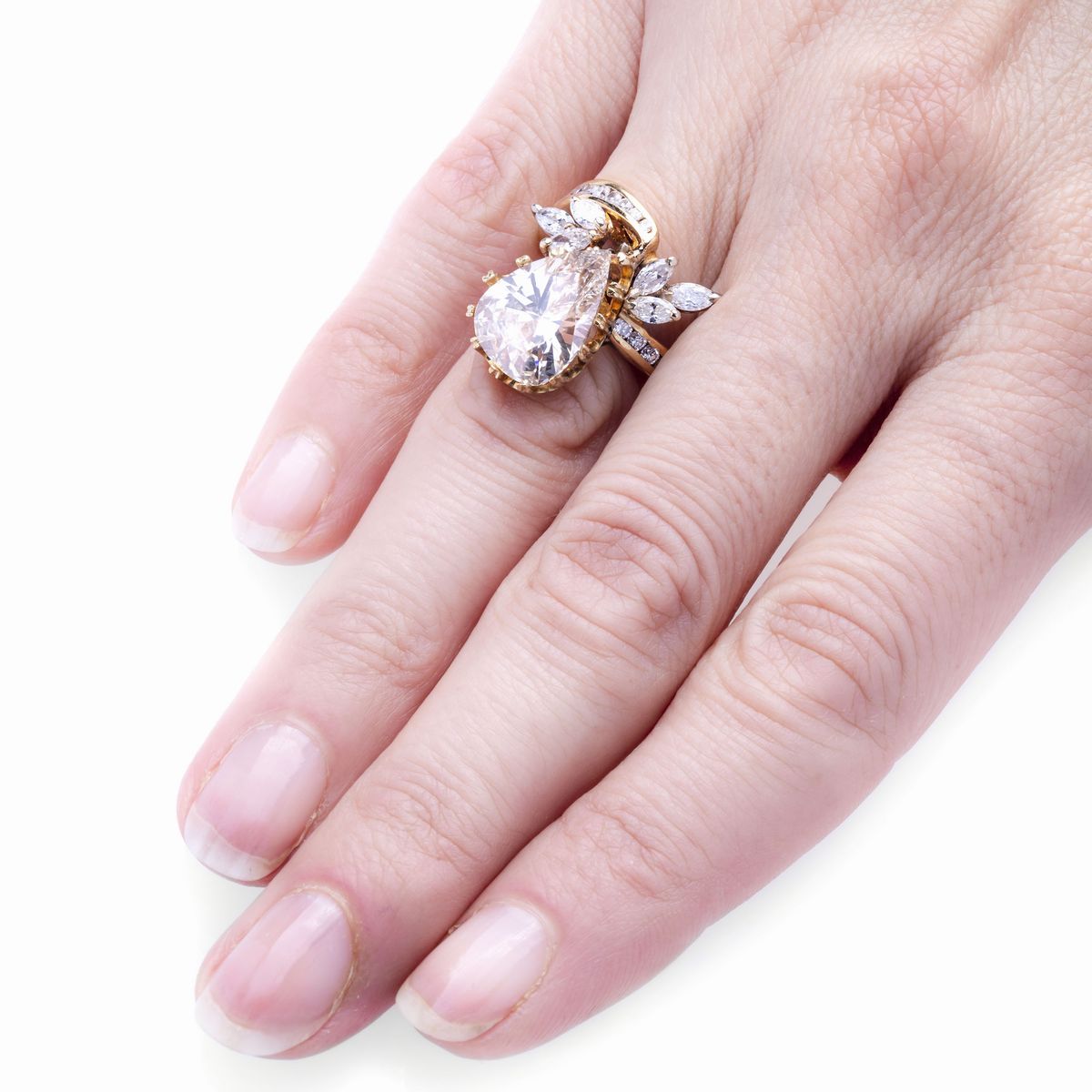 Anello in Oro Giallo, Diamanti e Diamante Fancy