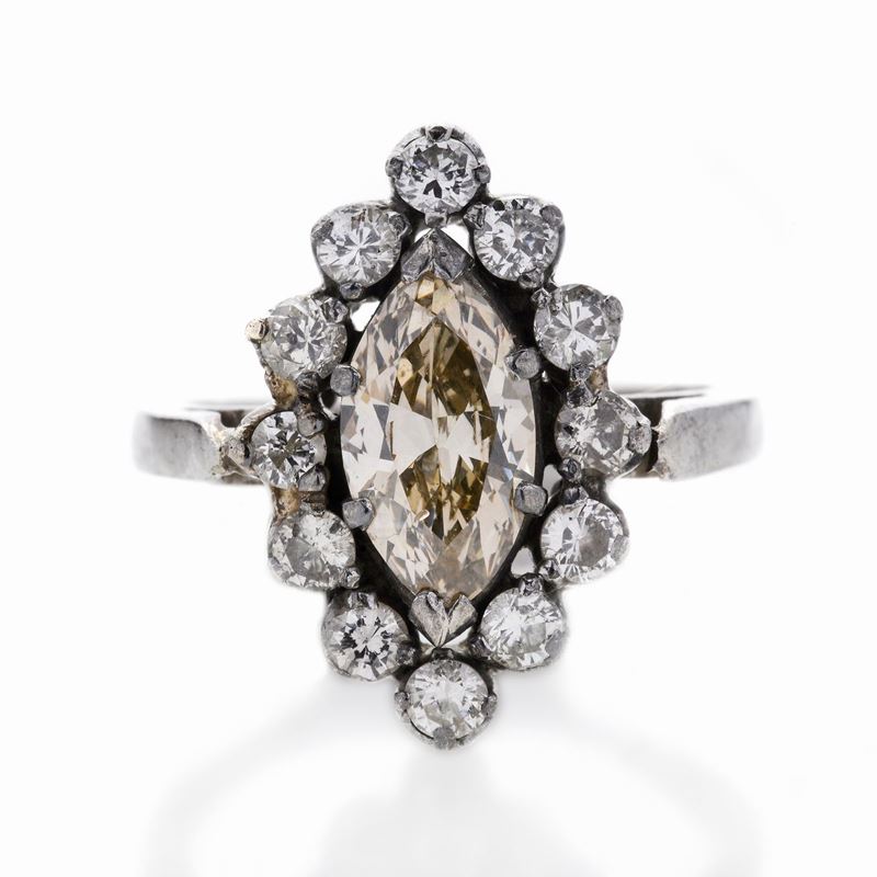 Anello in Oro Bianco, Argento, Diamanti e Diamante Fancy Brown