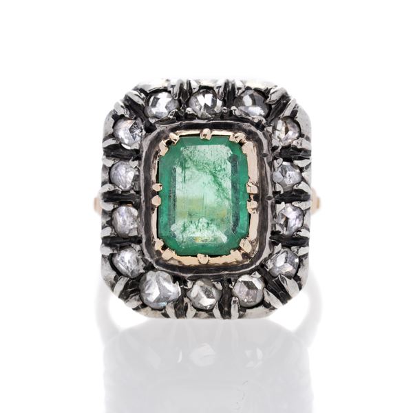 Ring in yellow gold, silver, diamonds and emerald
