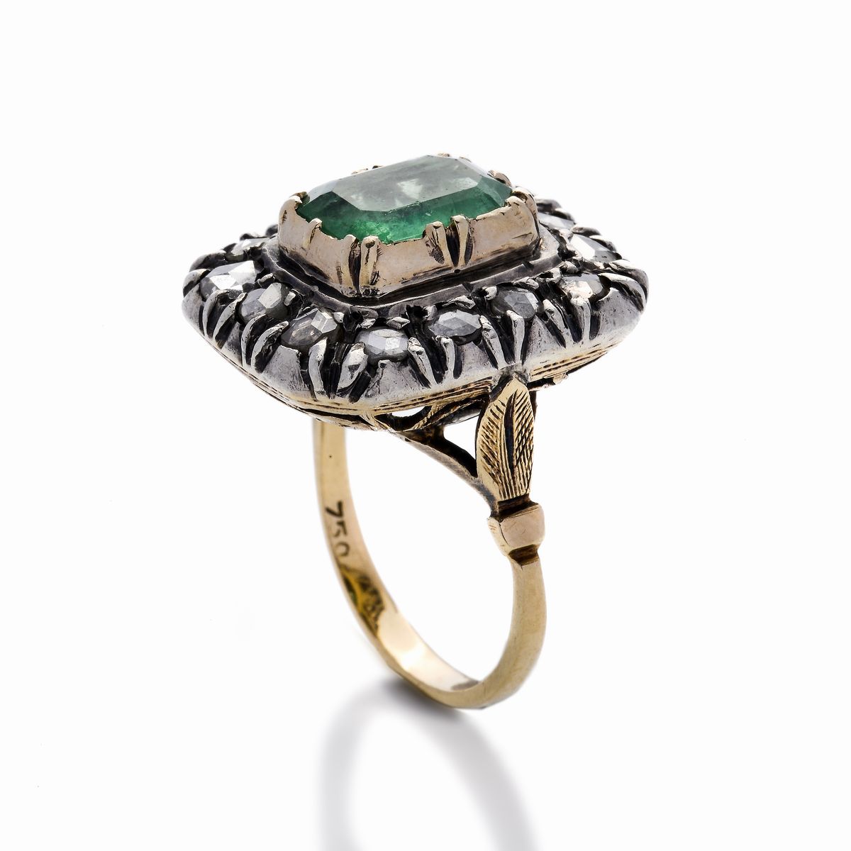 Anello in Oro Giallo, Argento, Diamanti e Smeraldo