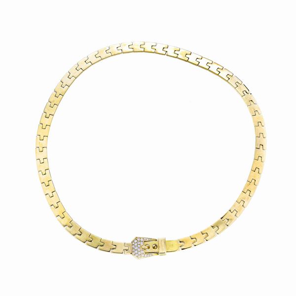 Necklace in yellow gold and diamonds