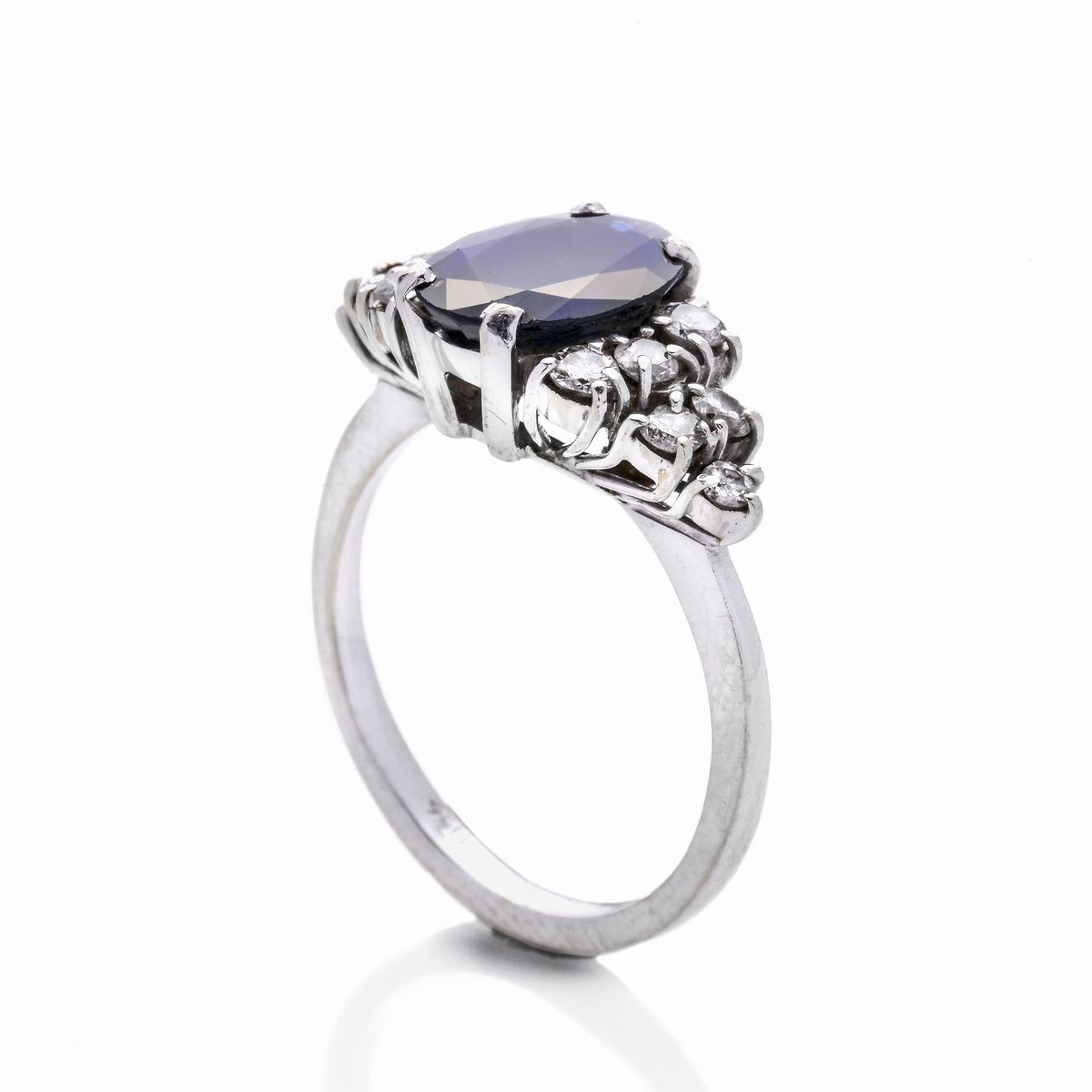 Anello in Oro Bianco, Diamanti e Zaffiro