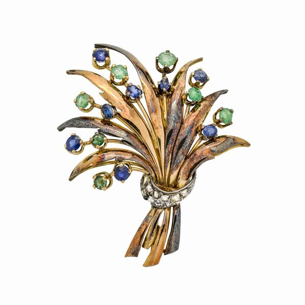 Brooch Bouquet of Flowers in yellow gold, diamonds, sapphires and emeralds  - Auction Jewelery and Watch auction - Antique Jewelery from a Venetian Collection (lots 1-91) - Curio - Casa d'aste in Firenze