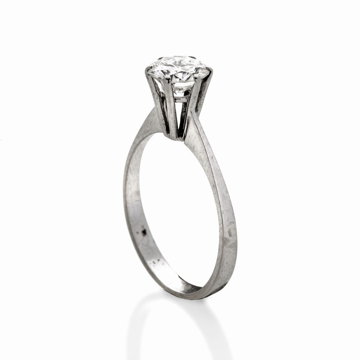 Anello Solitario in Oro Bianco e Diamante