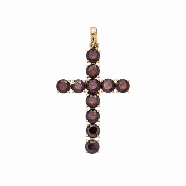 Croce in oro giallo e granati  - Asta Asta di Gioielli  e Orologi -  Gioielli Antichi da una Collezione Veneziana (lotti 1- 91) - Curio - Casa d'aste in Firenze