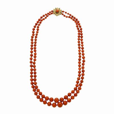 Collana in Corallo Rosso, Oro Giallo e Diamanti