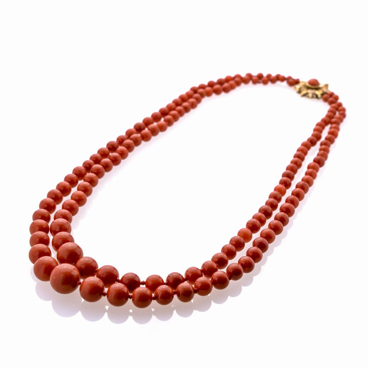 Collana in Corallo Rosso, Oro Giallo e Diamanti