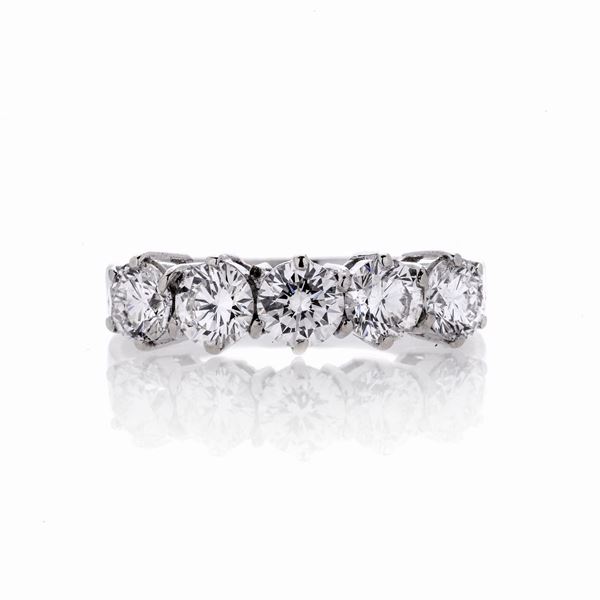 Riviere ring in white gold and diamonds