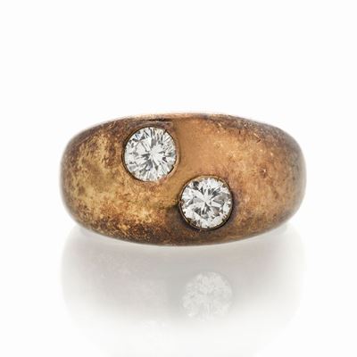 Anello a Fascia in Oro Giallo e Diamanti