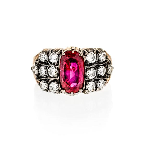 Ring in yellow gold, silver, diamonds and Natural Burma Ruby