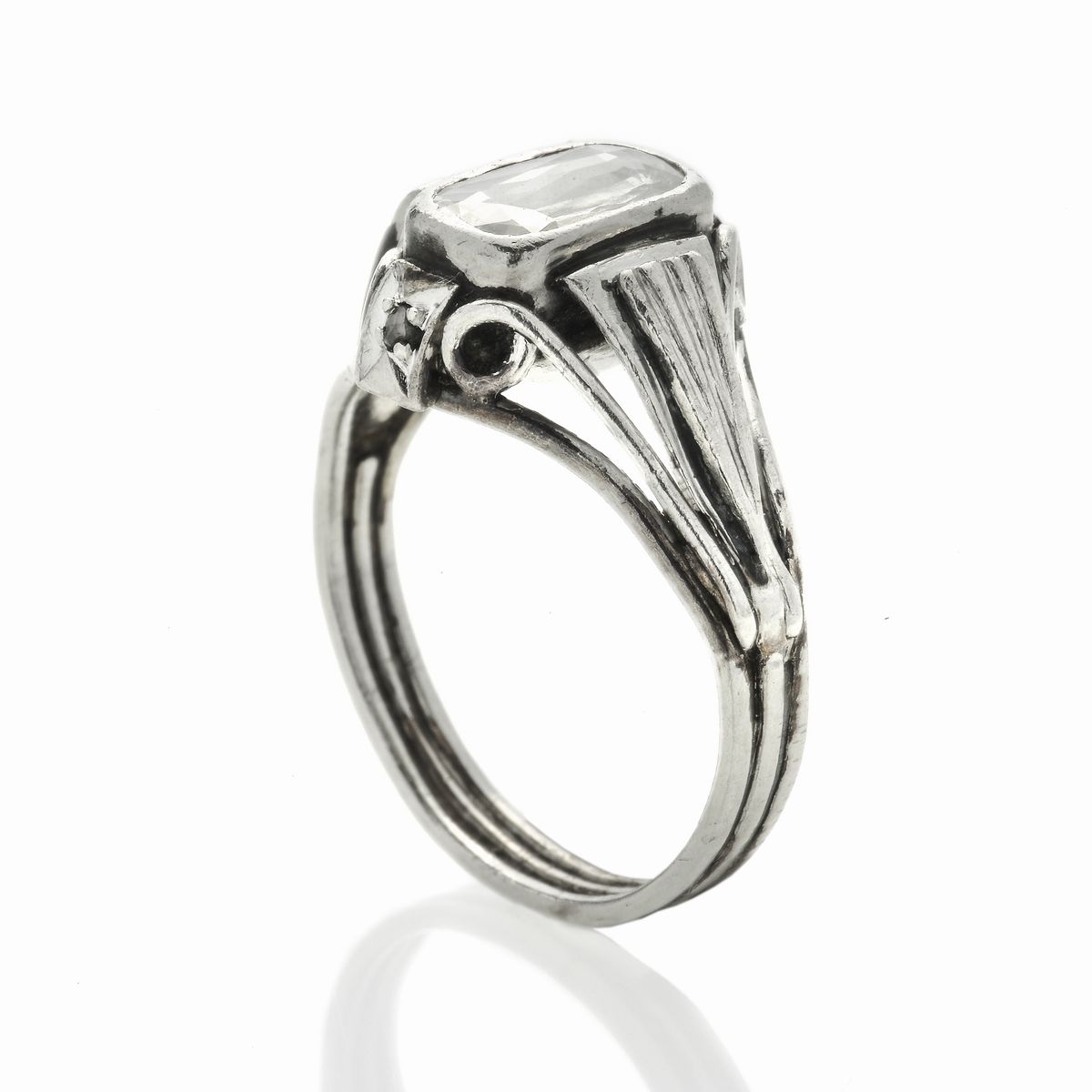 Anello in Oro Bianco e Diamanti