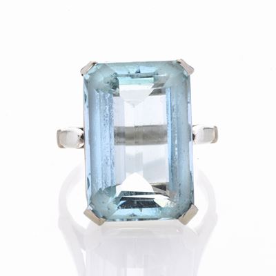 Anello in Oro Bianco e Acquamarina