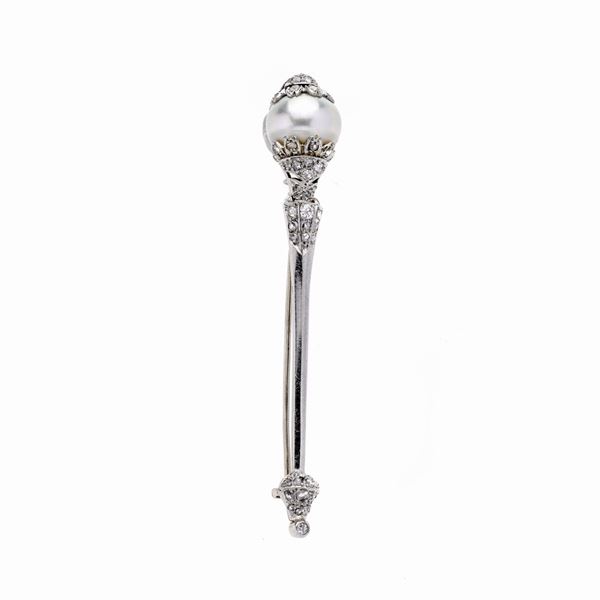 Brooch in platinum, diamond and natural pearl  - Auction Jewelery and Watch auction - Antique Jewelery from a Venetian Collection (lots 1-91) - Curio - Casa d'aste in Firenze