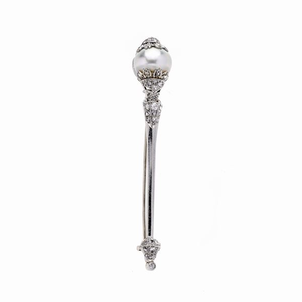 Spilla in platino, diamanti e perla naturale  - Asta Asta di Gioielli  e Orologi -  Gioielli Antichi da una Collezione Veneziana (lotti 1- 91) - Curio - Casa d'aste in Firenze