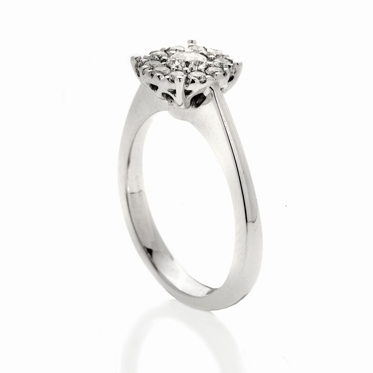 Anello in Oro Biacno e Diamanti