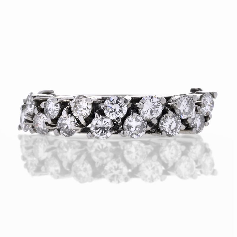 Anello a Fascia in Oro Bianco e Diamanti