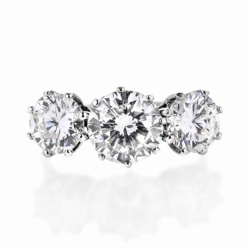 Importante Anello Trilogy in Oro Bianco e Diamanti