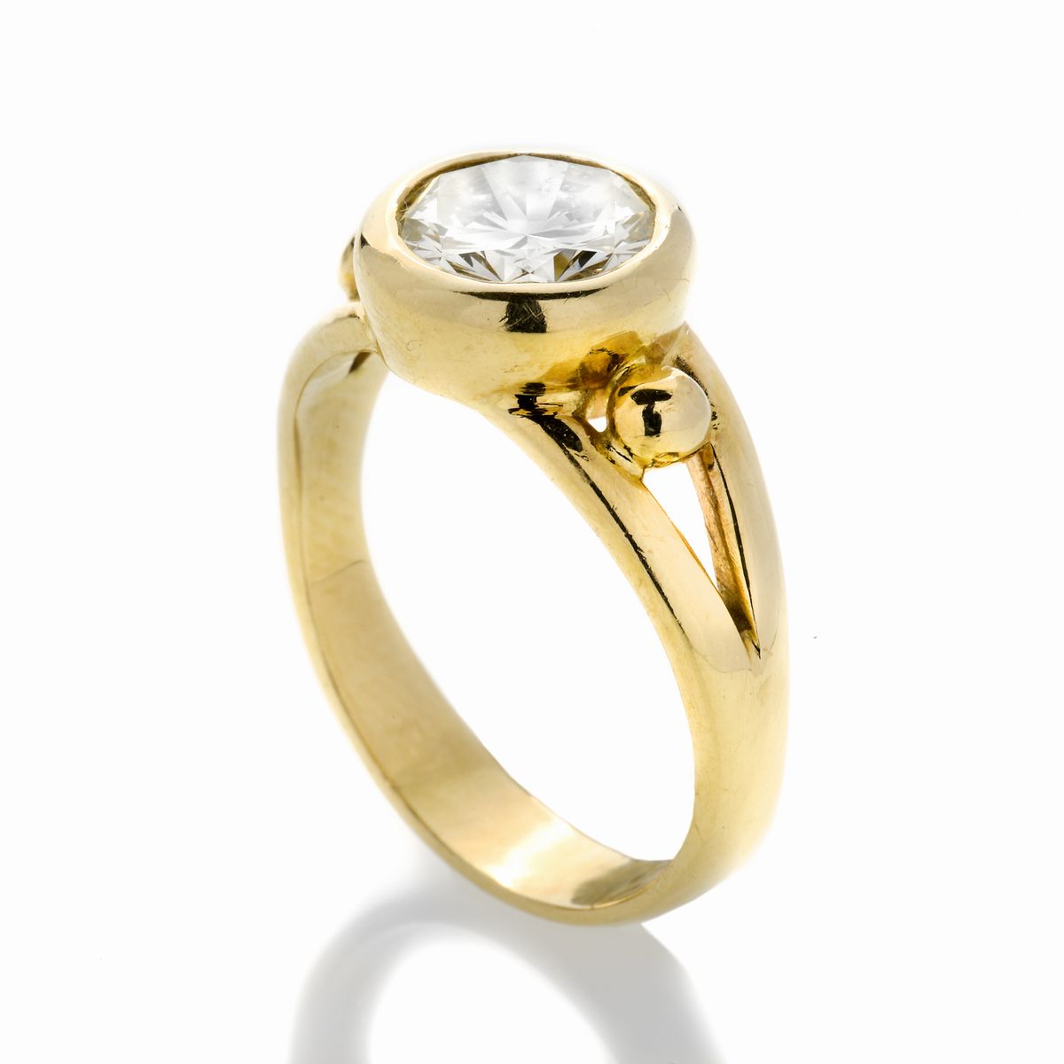 Anello Solitario in Oro Giallo e Diamante