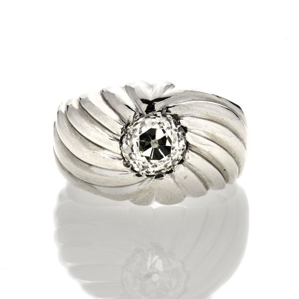 Pinkie ring in white gold and diamond