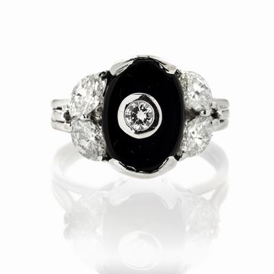 Anello da Mignolo in Oro Bianco, Onice e Diamanti