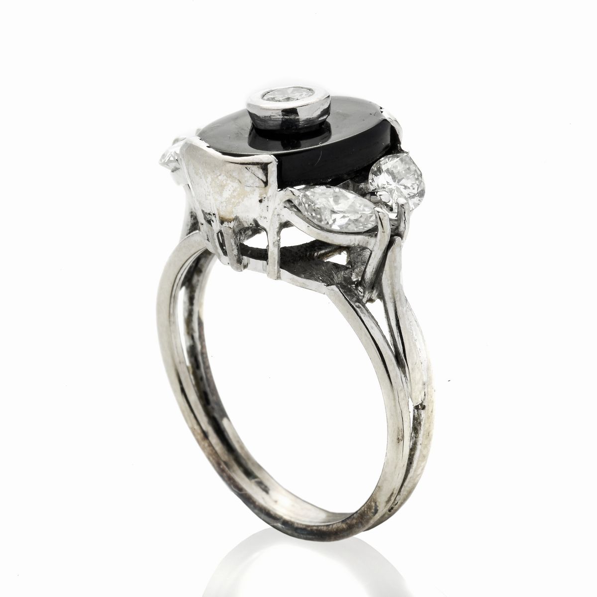 Anello da Mignolo in Oro Bianco, Onice e Diamanti