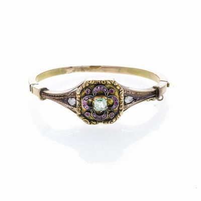 Bracciale Rigido in Oro Rosa e Oro Giallo, Diamanti, Smeraldo e Pietre