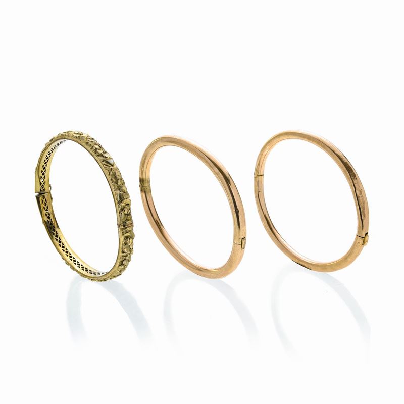 Quattro Bracciali Rigidi in Oro a Basso Titolo