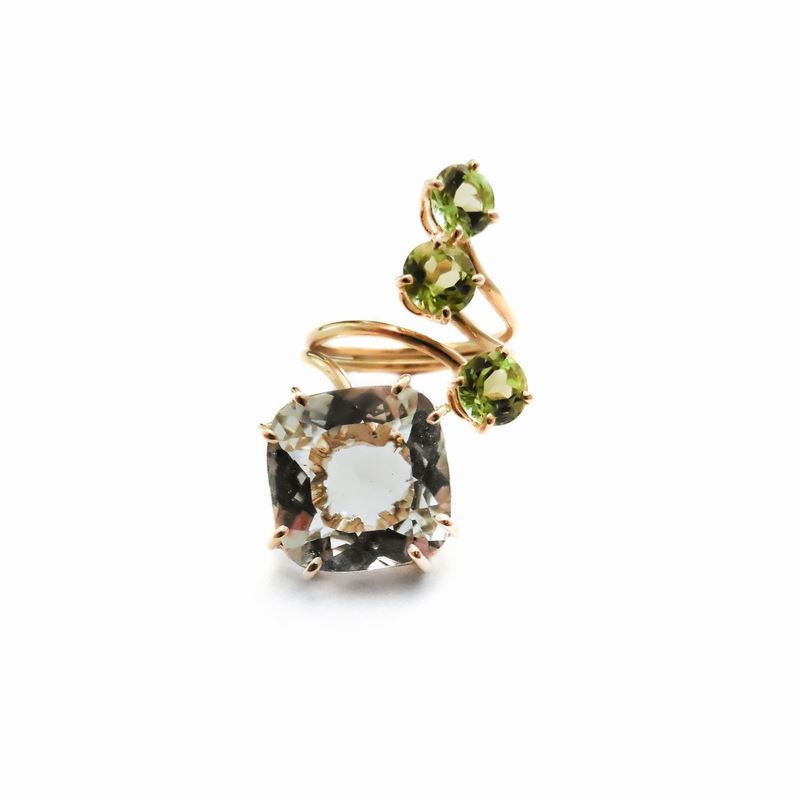 Grande Anello in Oro Giallo e Quarzi Colorati