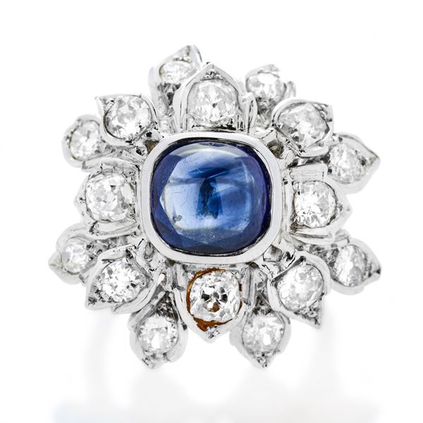 Flower ring in white gold, diamonds and sapphires