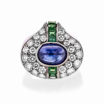 Anello a Ponte in Oro Bianco, Diamanti, Smeraldi e Zaffiro