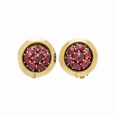Paio di Orecchini a Clips in Oro Giallo 14 Kt e Rubini