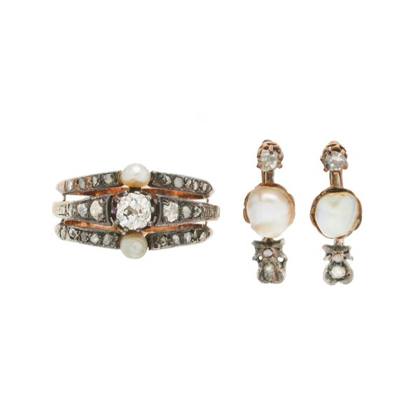 Lotto di paio di orecchini a monachella ed anello in oro a basso titolo, argento, perle e diamanti