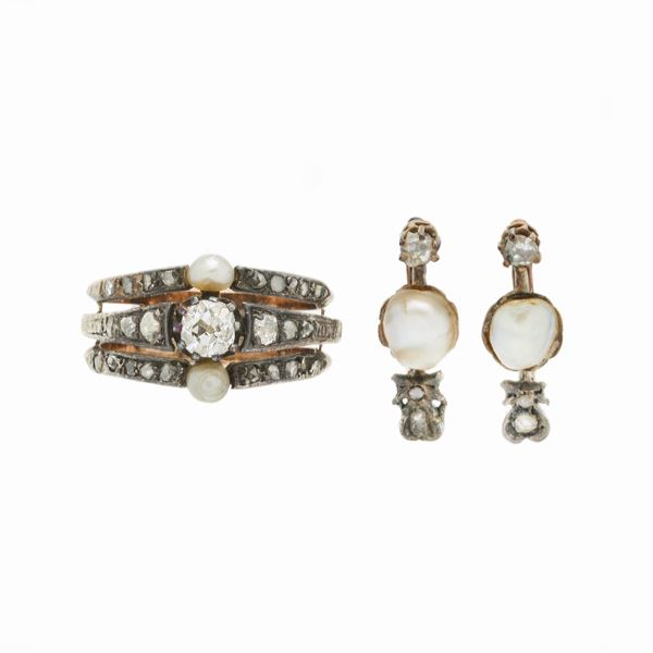 Lotto di paio di orecchini a monachella ed anello in oro a basso titolo, argento, perle e diamanti  - Asta Asta di Gioielli  e Orologi -  Gioielli Antichi da una Collezione Veneziana (lotti 1- 91) - Curio - Casa d'aste in Firenze
