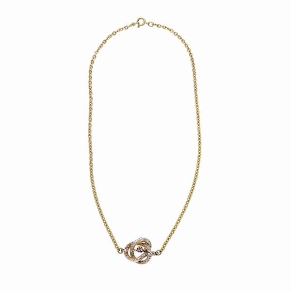 Collana in oro giallo, oro a basso titolo, microperle e pietra rossa